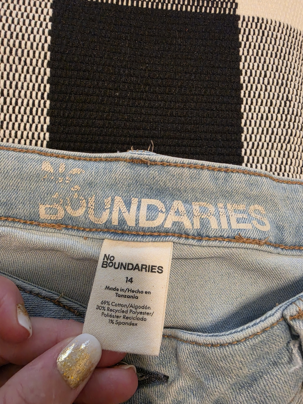 No Boundaries Light Blue Flared Jeans - Picture 3 of 4